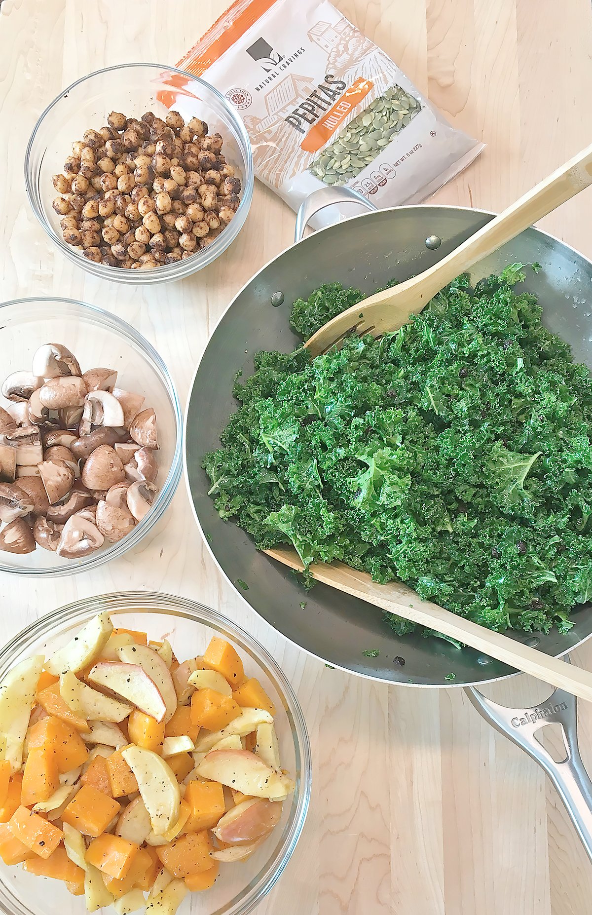 LEAFY greens such as kale is rich in magnesium.